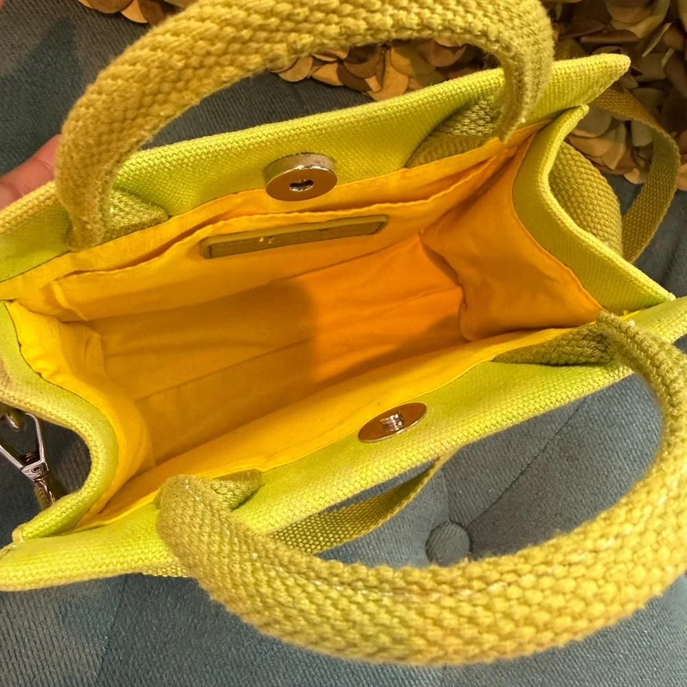 Brandon Blackwood ESR Tote - Picture 8 of 9